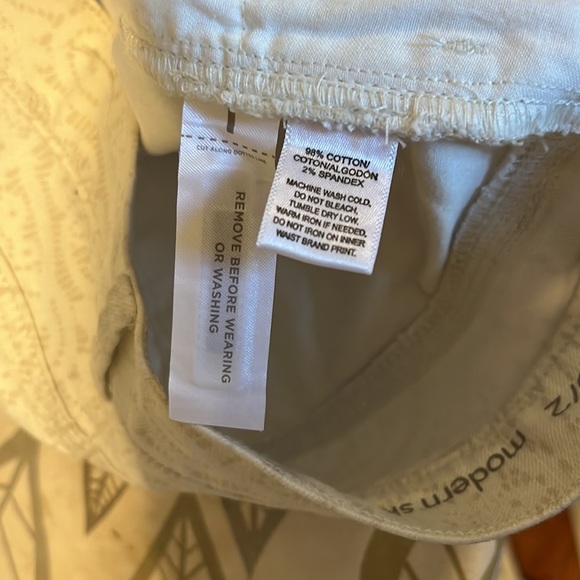 Ann Taylor Loft Modern Skinny Jeans - Picture 4 of 4